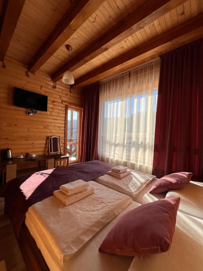 Panorama Gir Hotel Bukovel Bagian luar foto